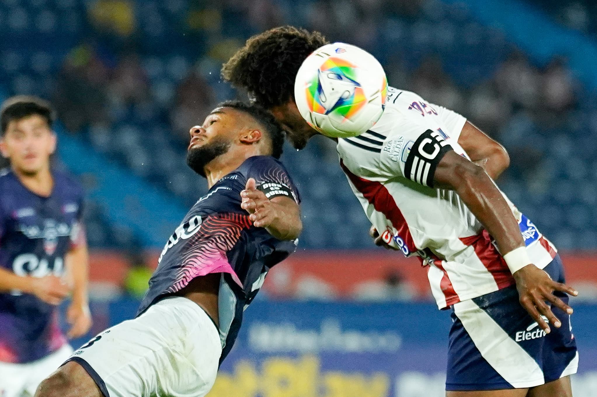 Aspecto del partido entre Junior y Fortaleza. 