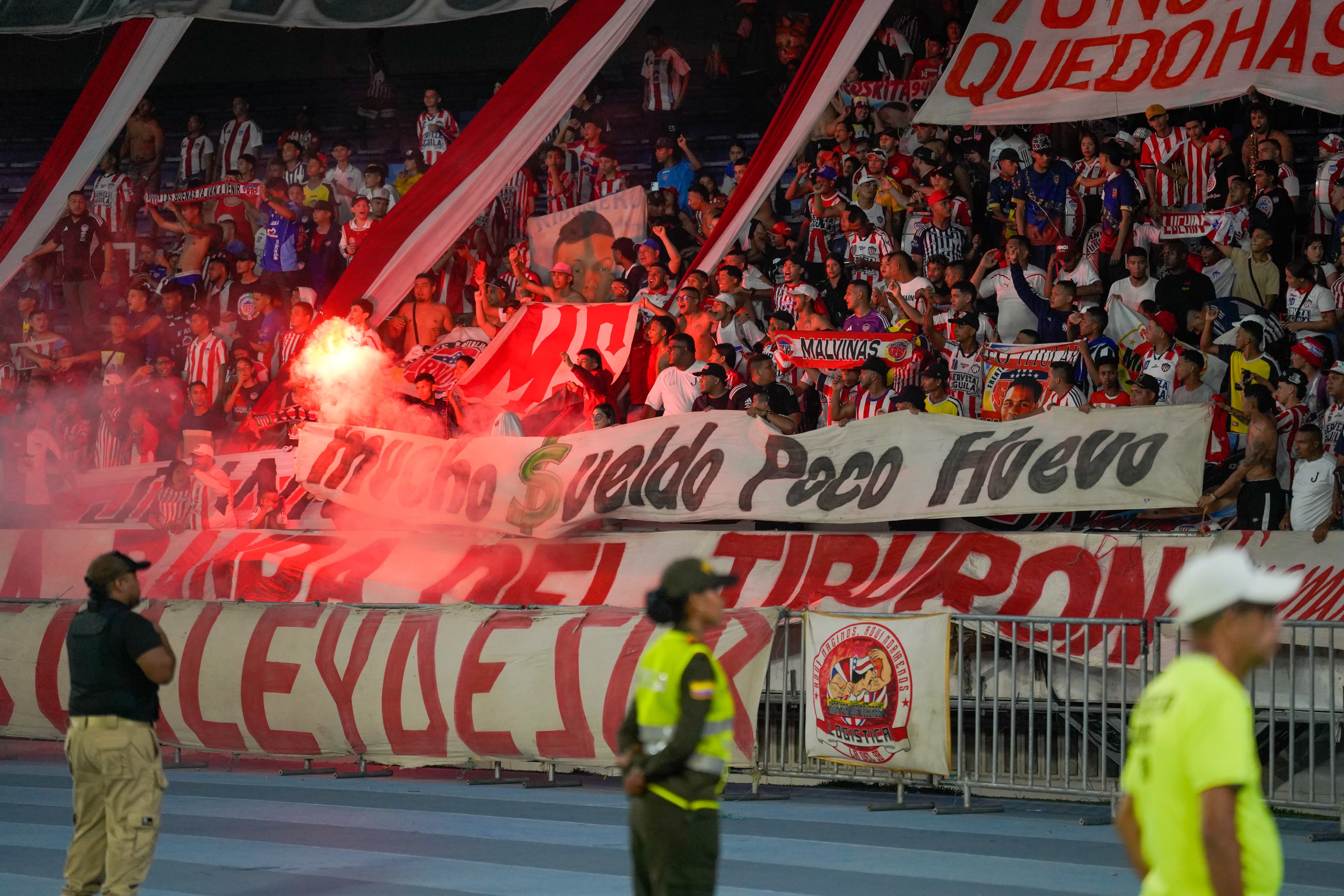 Una de las pancartas de la hinchada.