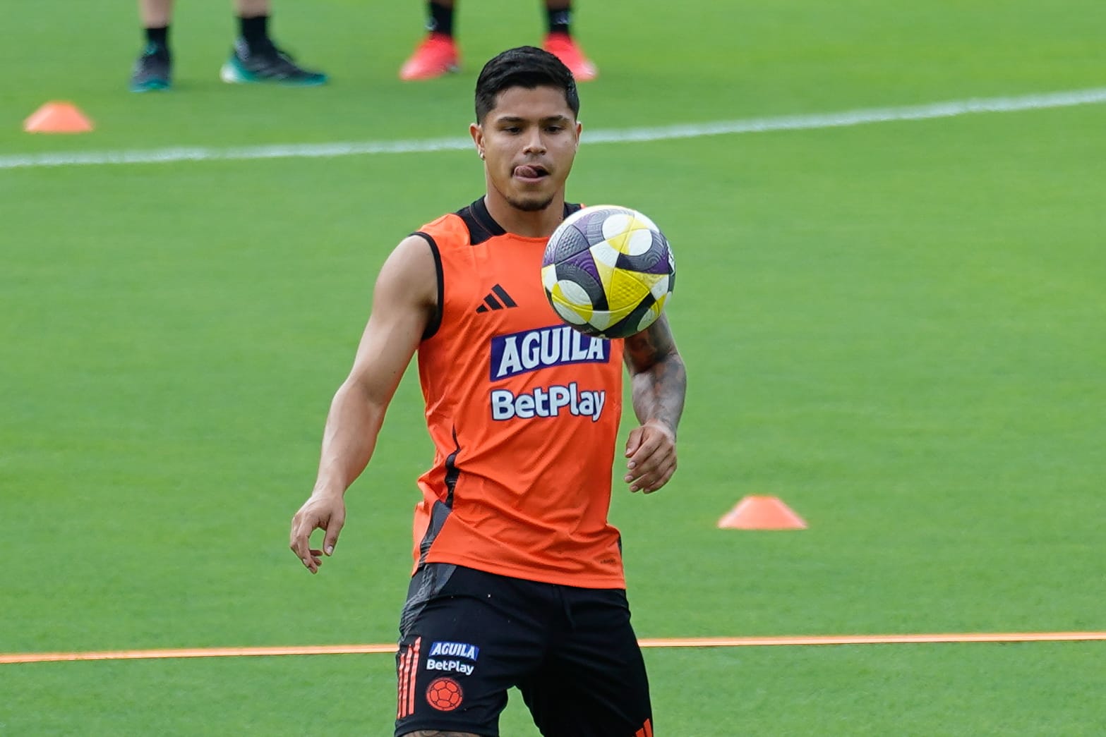 Juan Camilo 'Cucho' Hernández, delantero del Betis de España. 