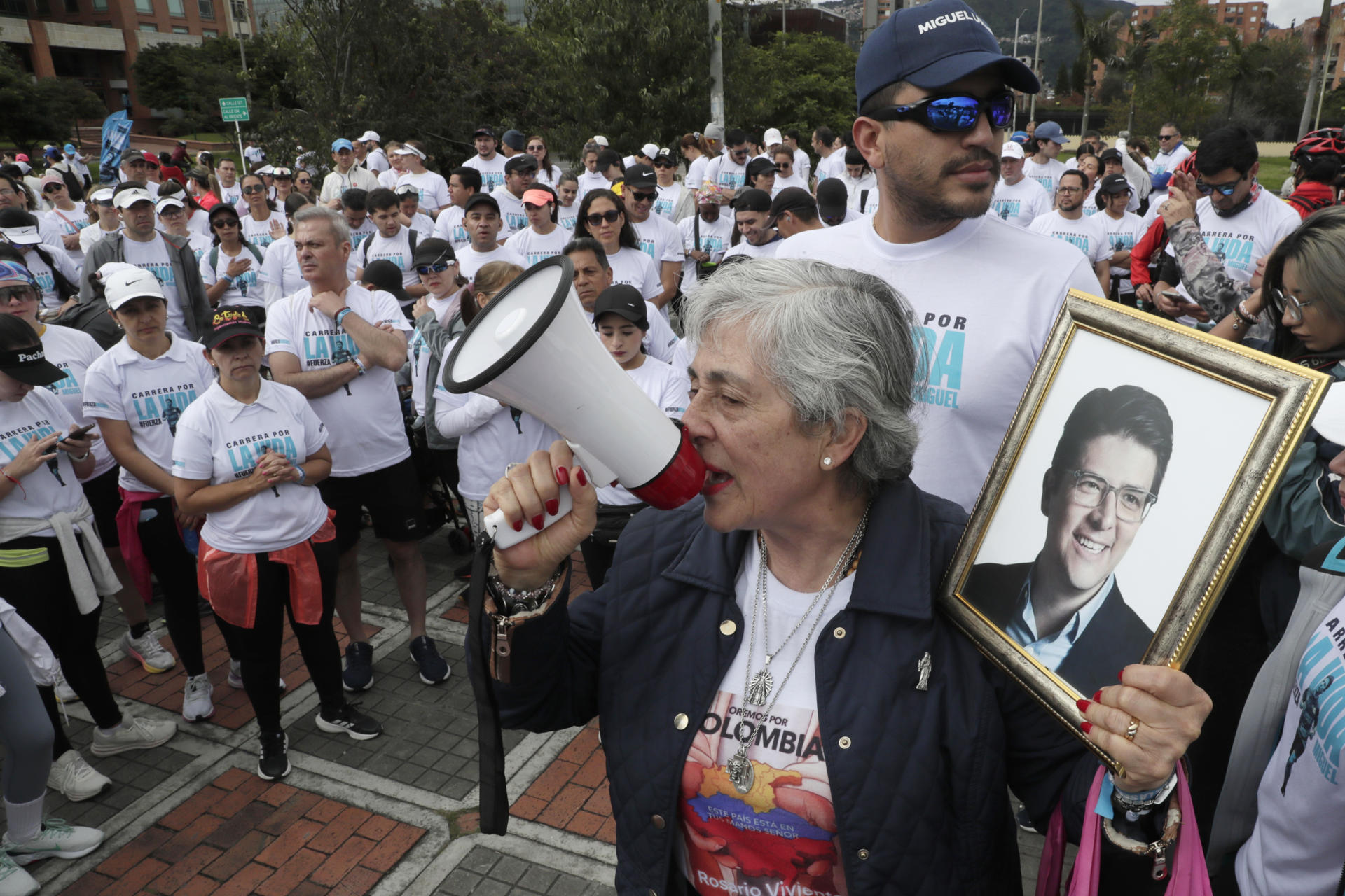 La carrera en solidaridad por la vida del senador Miguel Uribe. 
