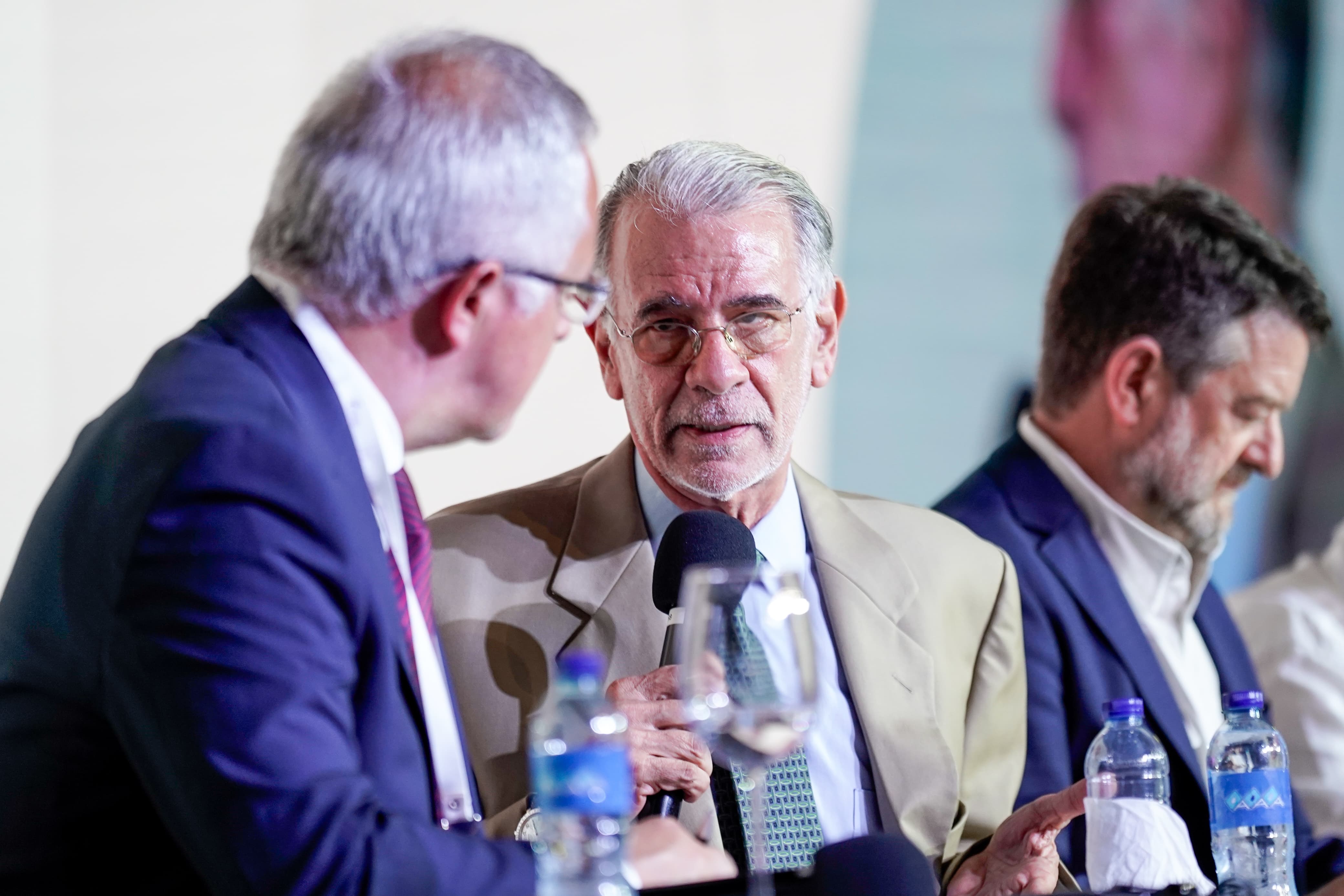 El Gobernador Eduardo Verano en el Foro de la OCDE