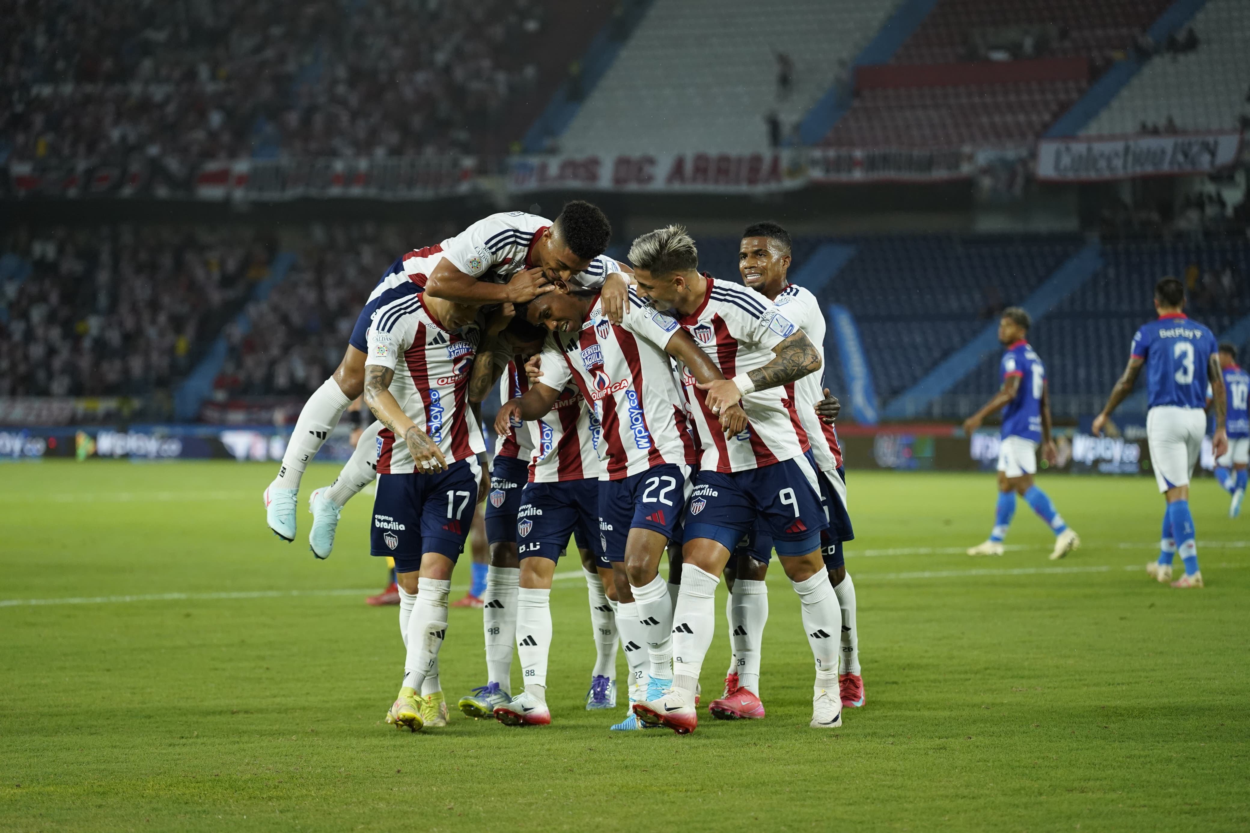 Celebración del gol de Jesús Rivas 