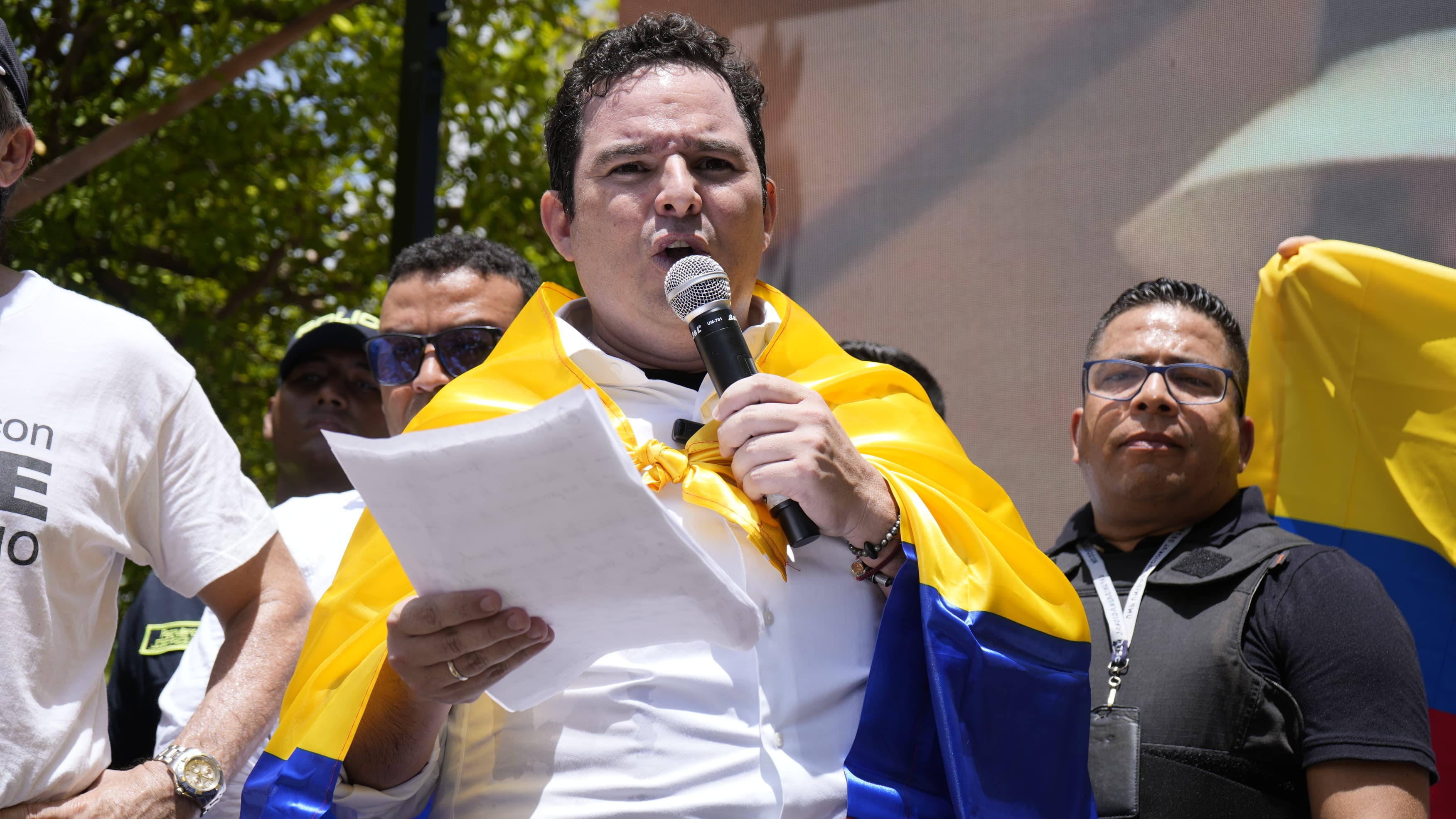 El senador Carlos Meisel.