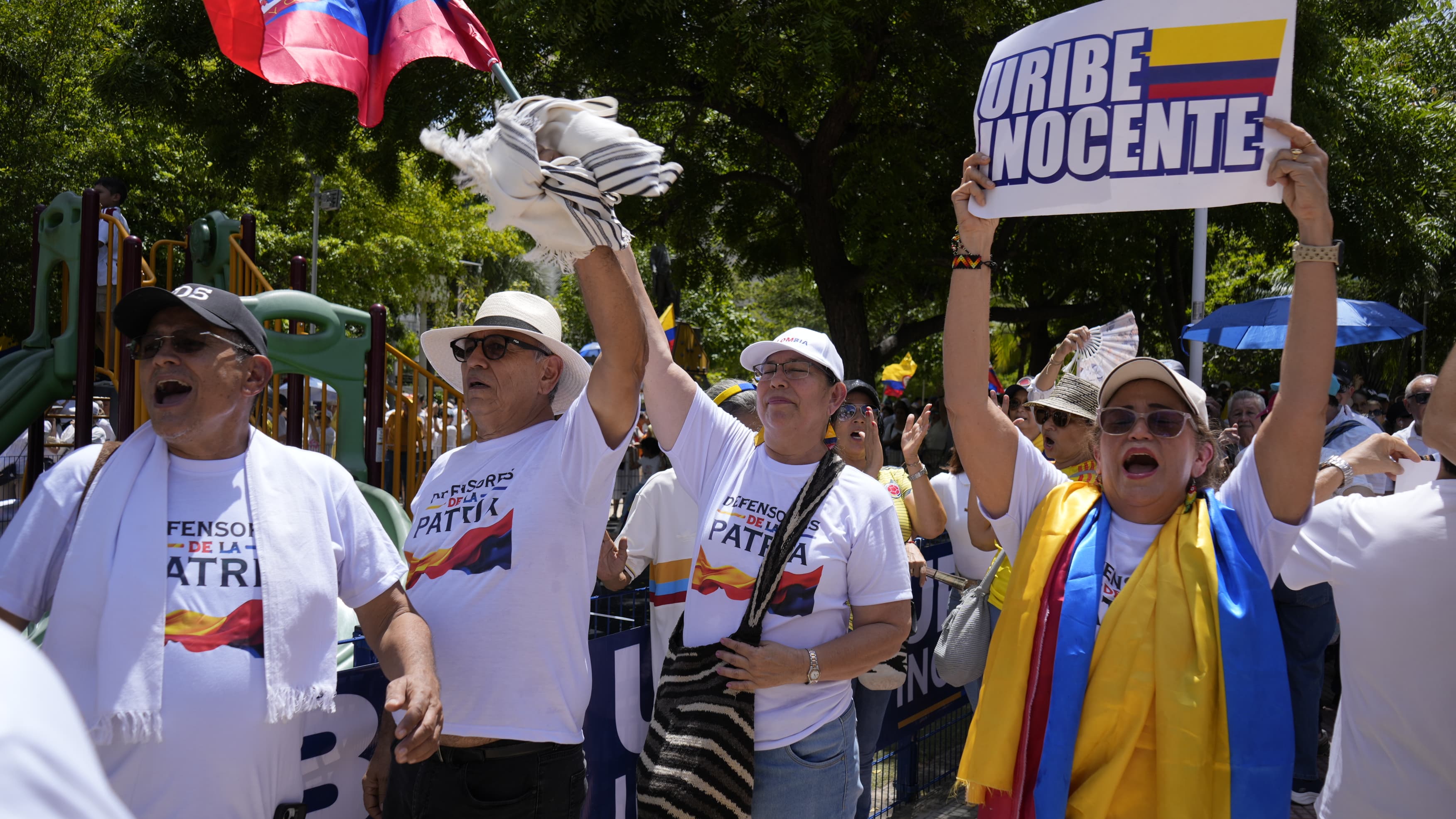 Protesta de seguidores de Álvaro Uribe en Barranquilla.