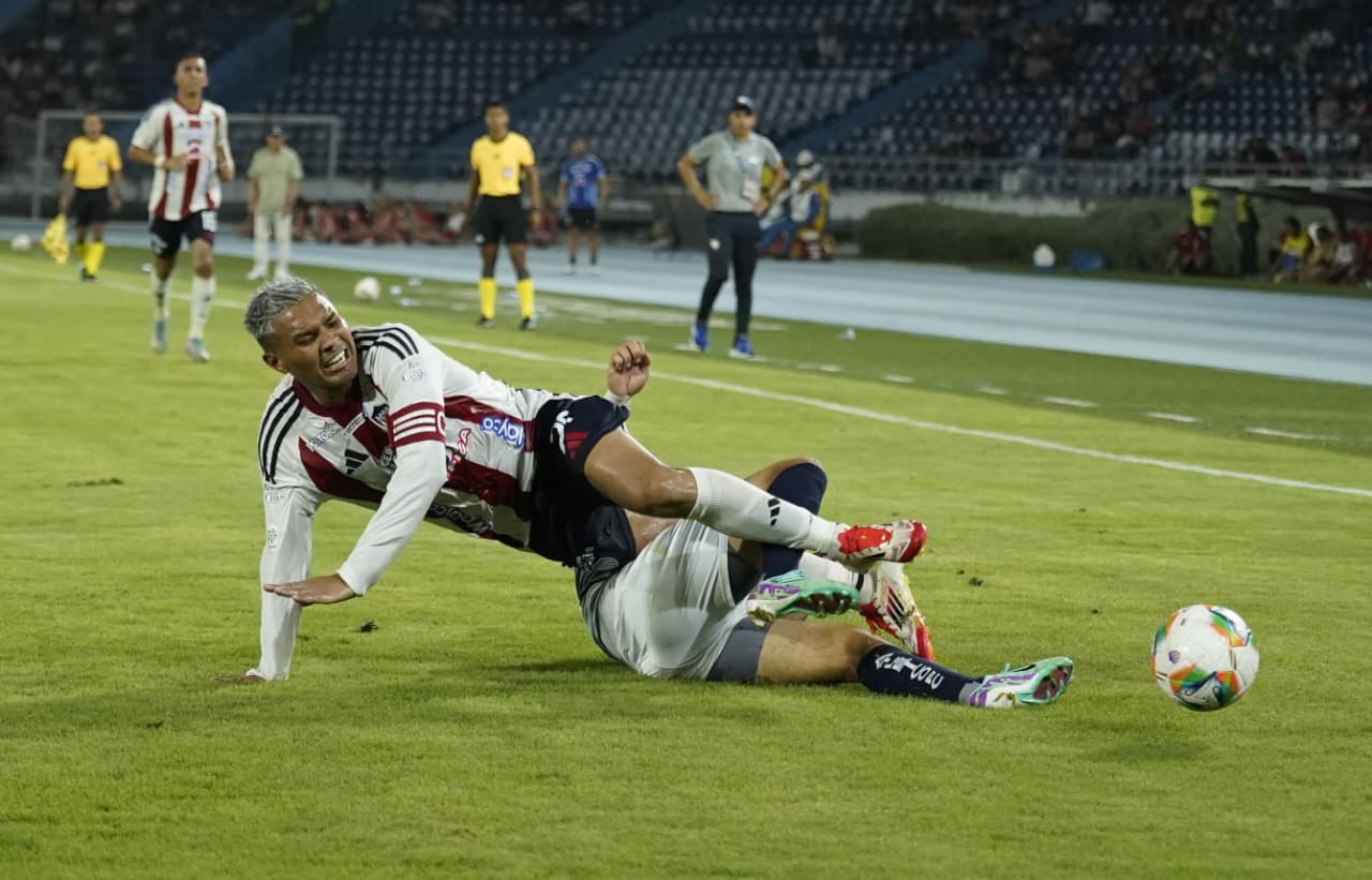 Barrida sobre Teófilo Gutiérrez.