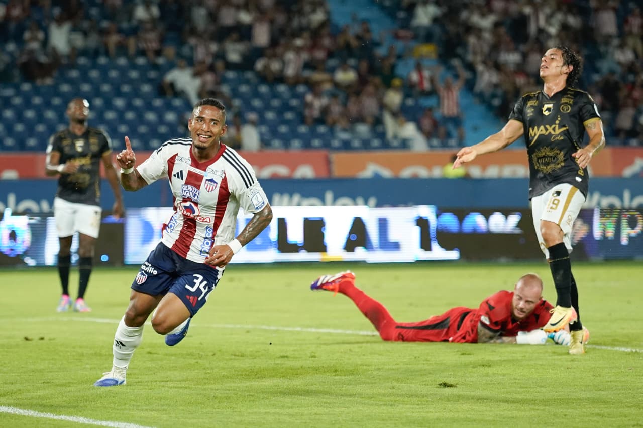 Aspecto del partido esta noche en el Mretropolitano. 