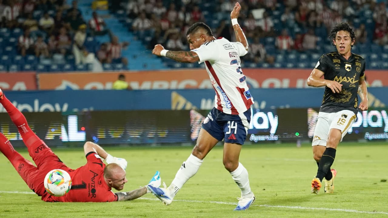 Aspecto del partido esta noche en el Mretropolitano. 