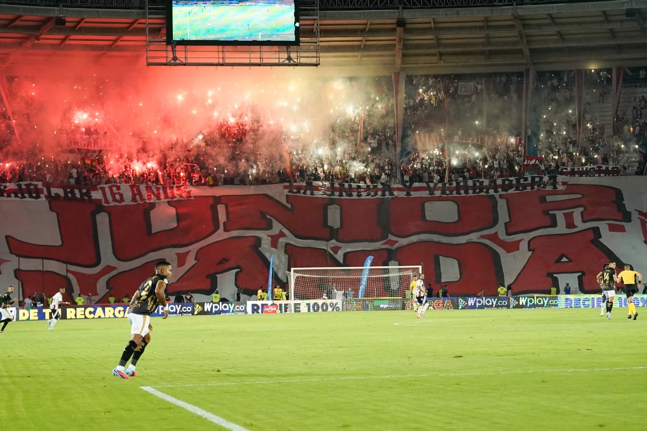 Aspecto del partido esta noche en el Mretropolitano. 
