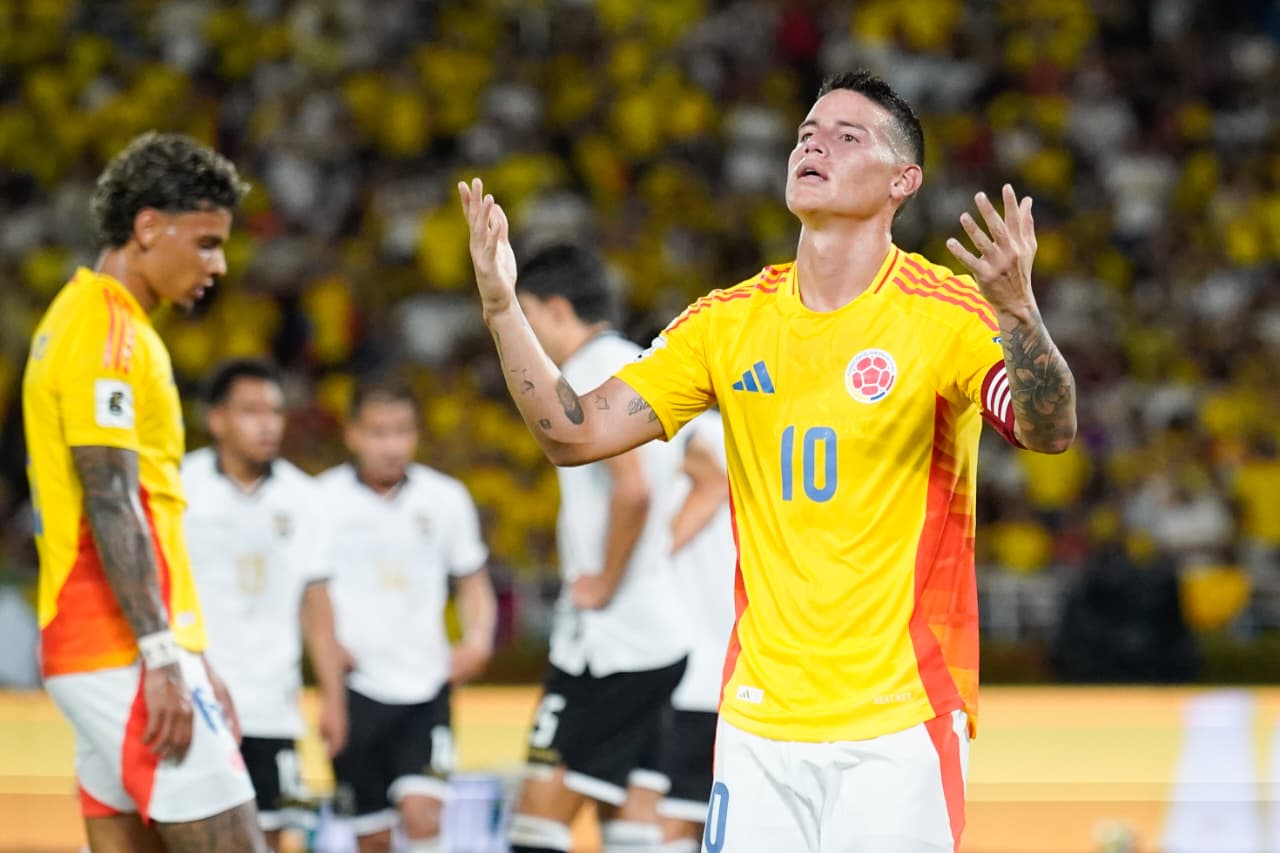 James Rodríguez lamentándose en una oportunidad.