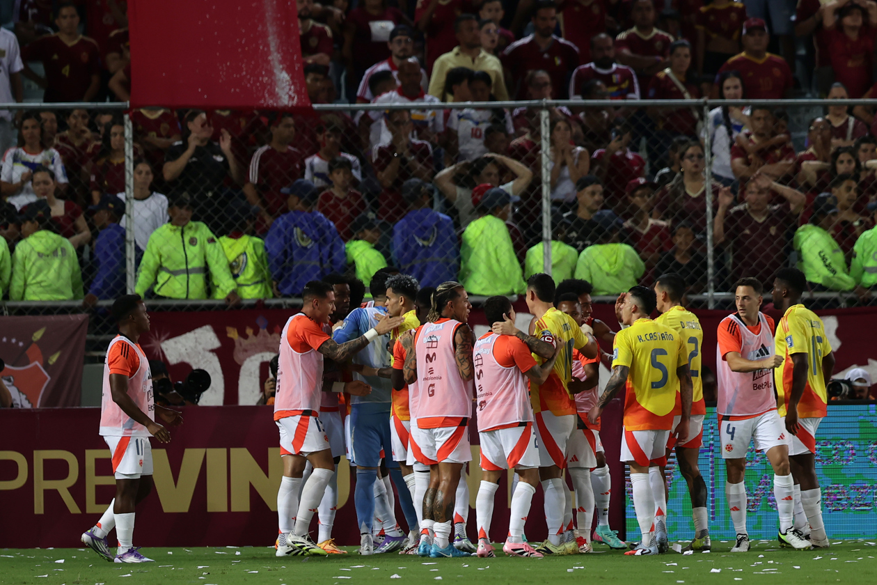Celebración de los jugadores colombianos.