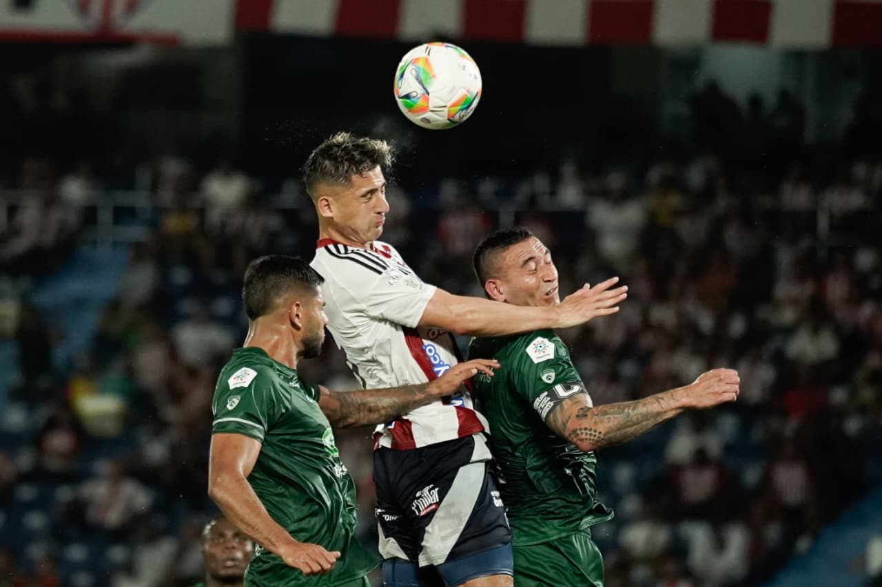 Aspecto del partido entre Junior y Equidad. 