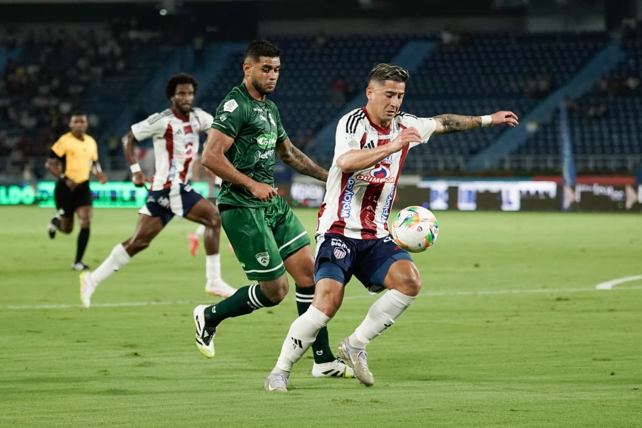 Aspecto del partido entre Junior y Equidad. 