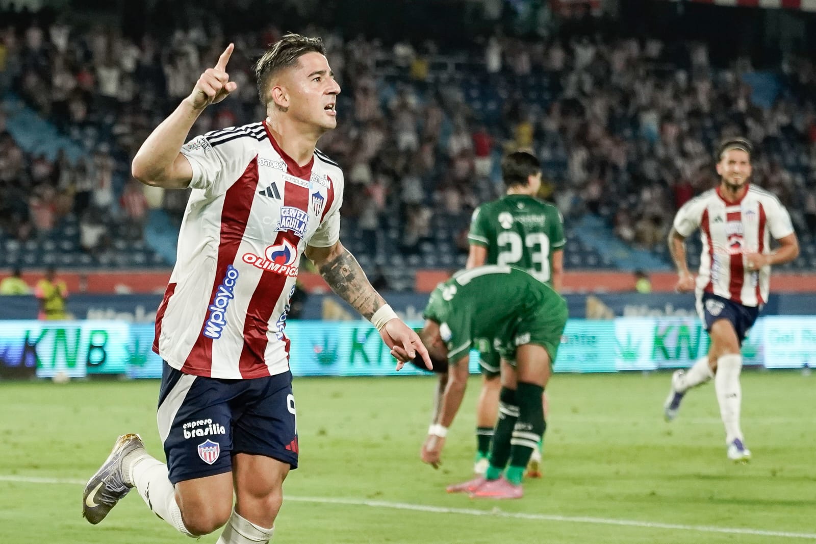 Aspecto del partido entre Junior y Equidad. 