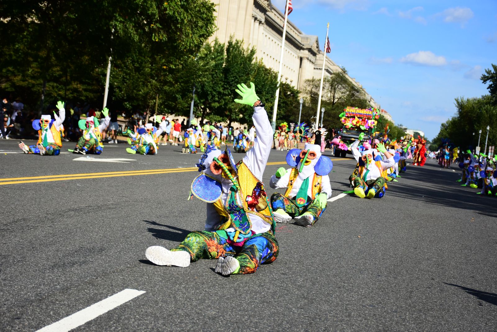 Las Marimondas llevaron su alegría y desparpajo al desfile.