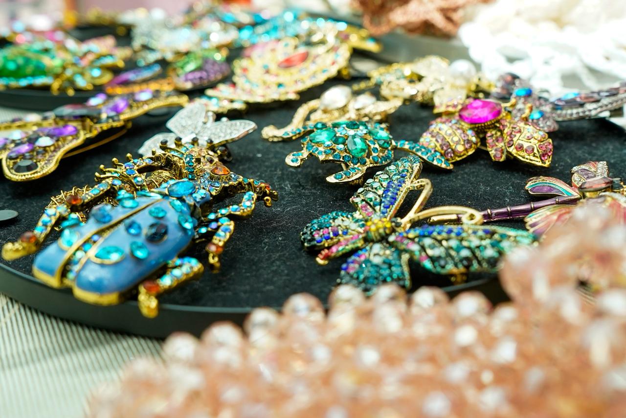 'Ahiona', tienda de accesorios y topa tejida en crochet.