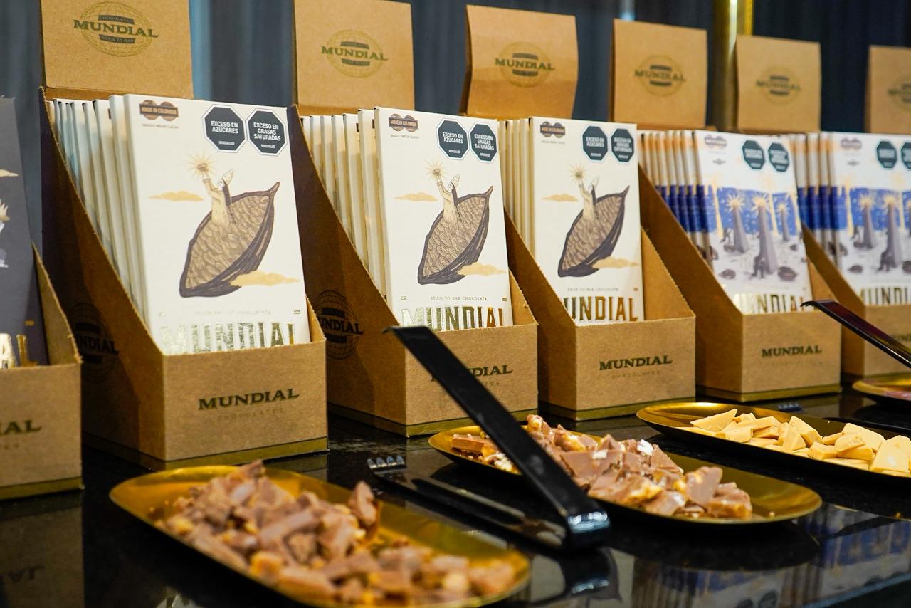La gastronomía también tiene su espacio con 'Mundial', marca de chocolates. 