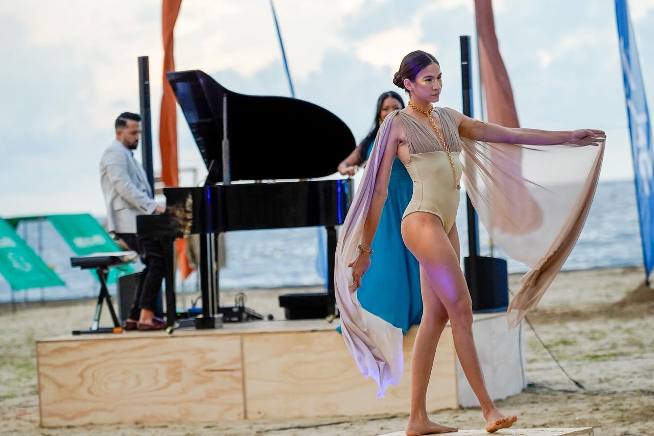 Atardecer en Puerto Mocho con el fondo musical de 'La luna de Barranquilla'