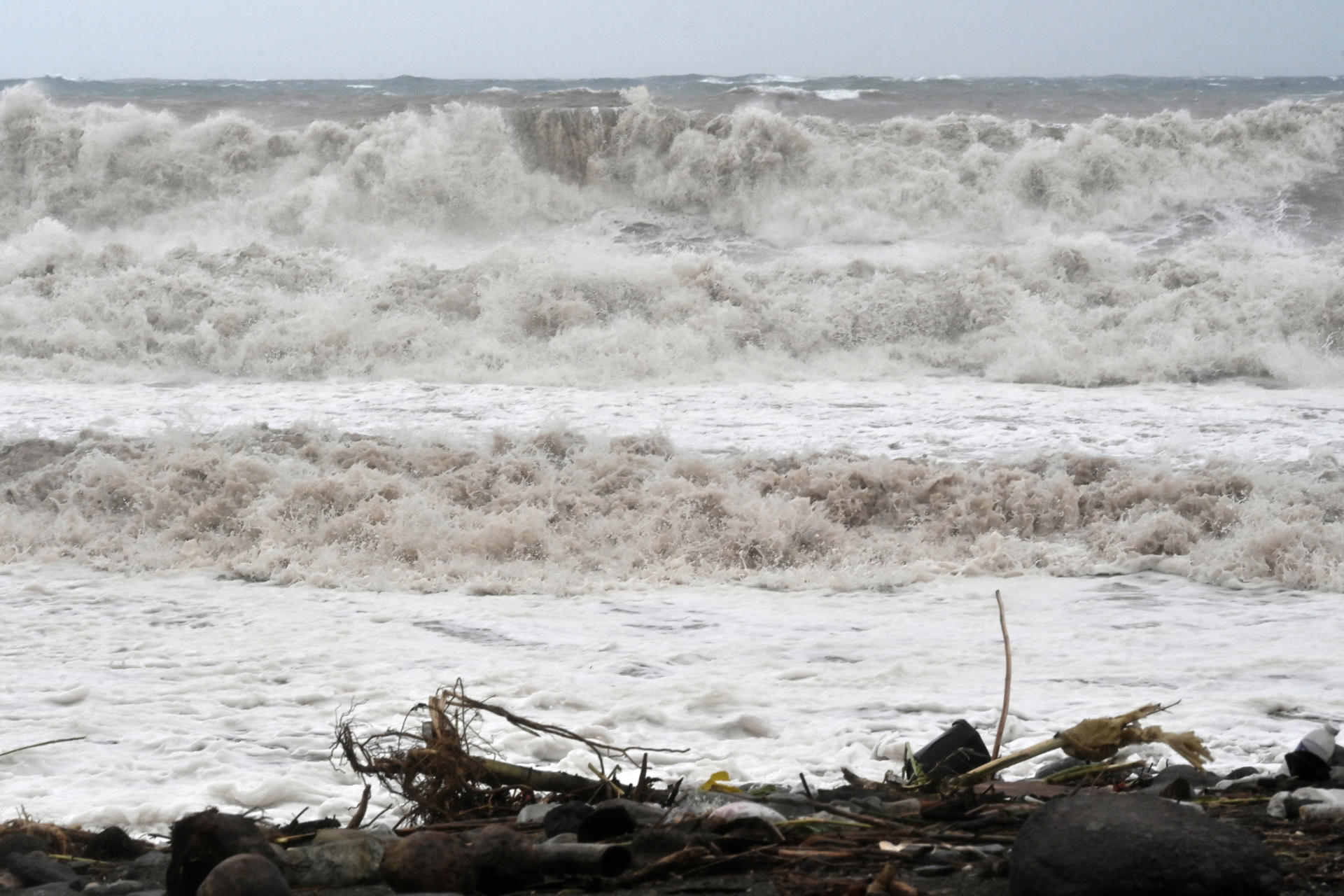 Oleaje en las costas de Jamaica tras el paso del huracán Melissa. 