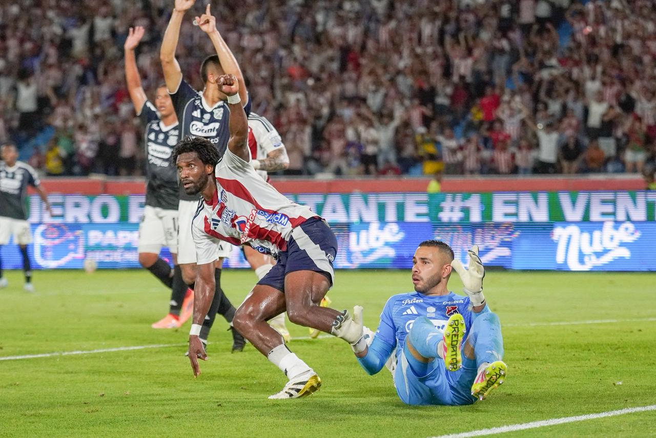 Didier Moreno anotó en el primer tiempo.