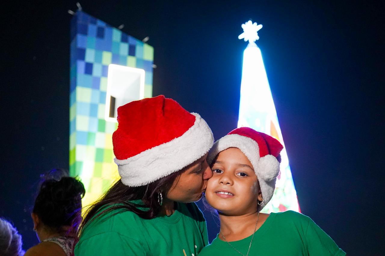 El espíritu navideño se hizo sentir en la Ventana al Mundo.