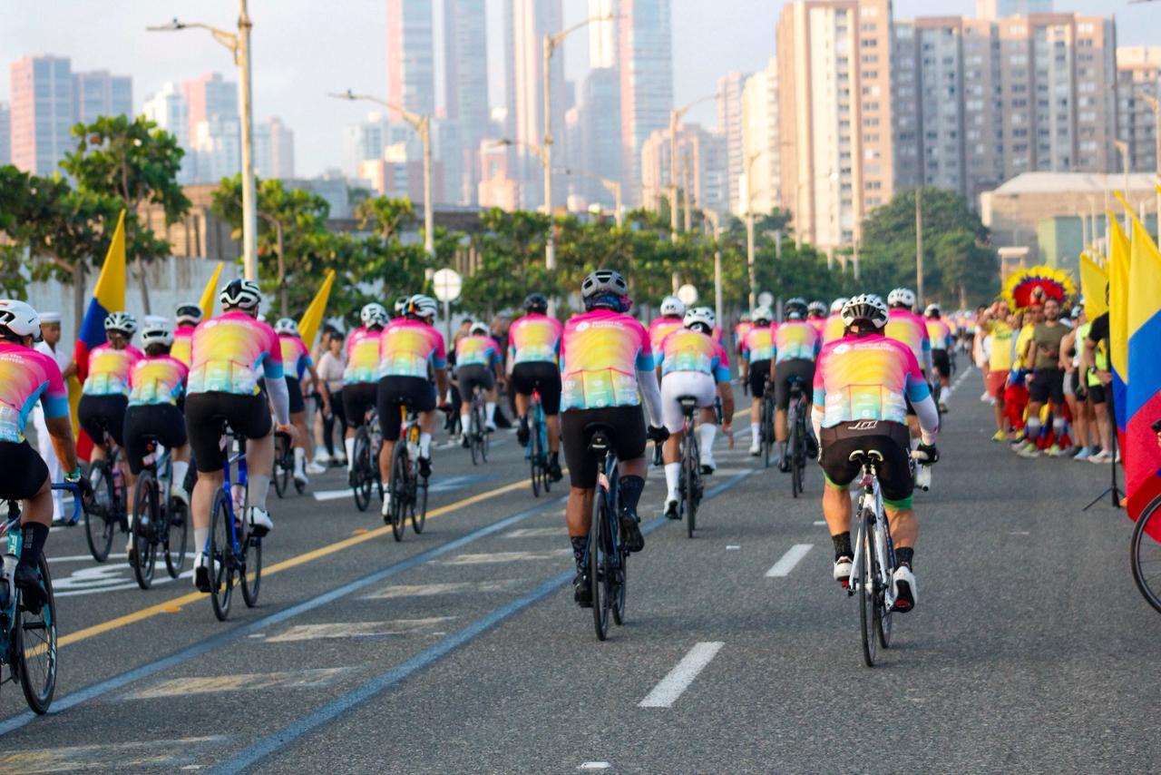 El uniforma rosado se tomó la ciudad.