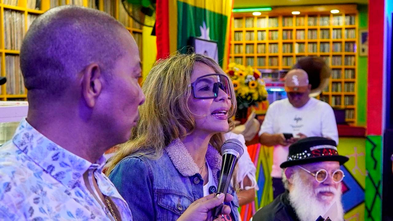 La Gerente de Ciudad Ana María Aljure durante su intervención en el homenaje.