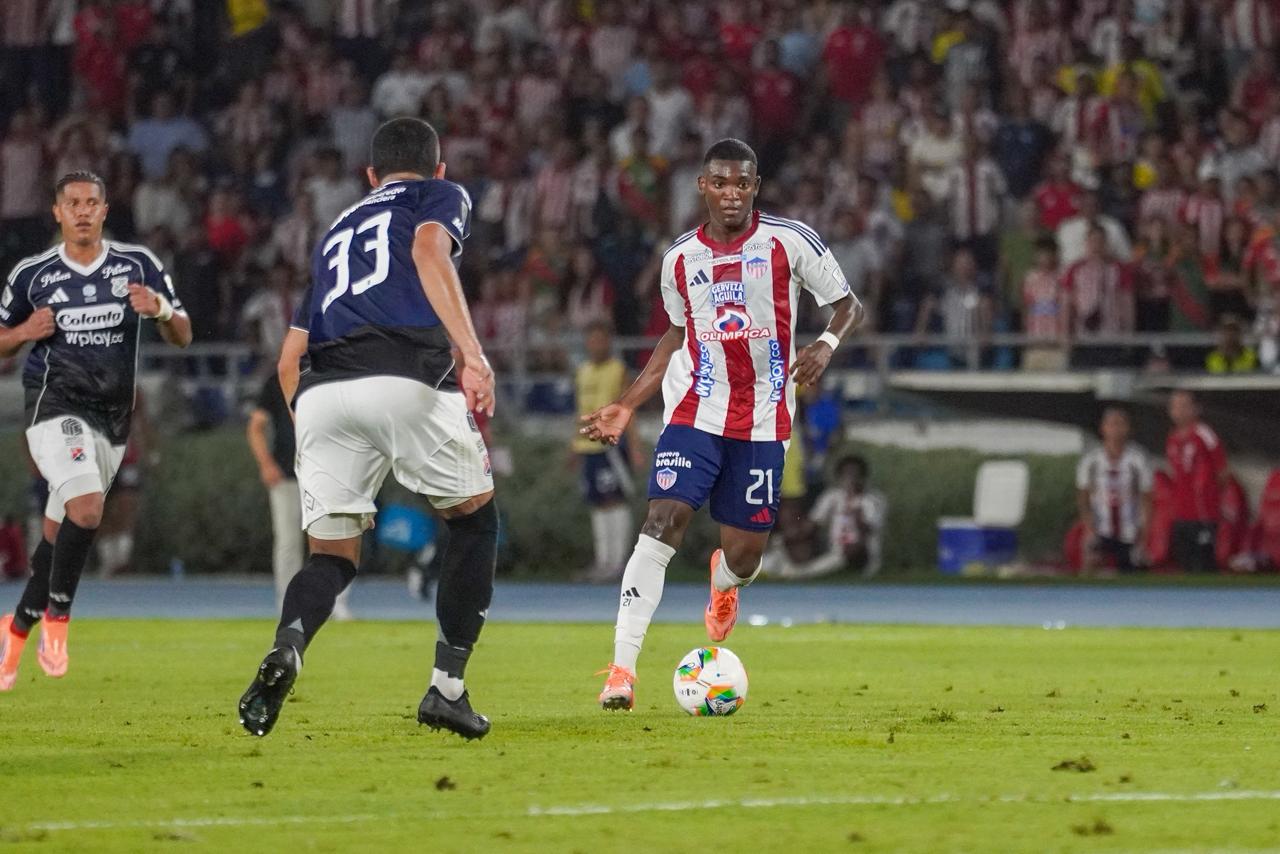 Joel Canchimbo, extremo de Junior, entró en el segundo tiempo.
