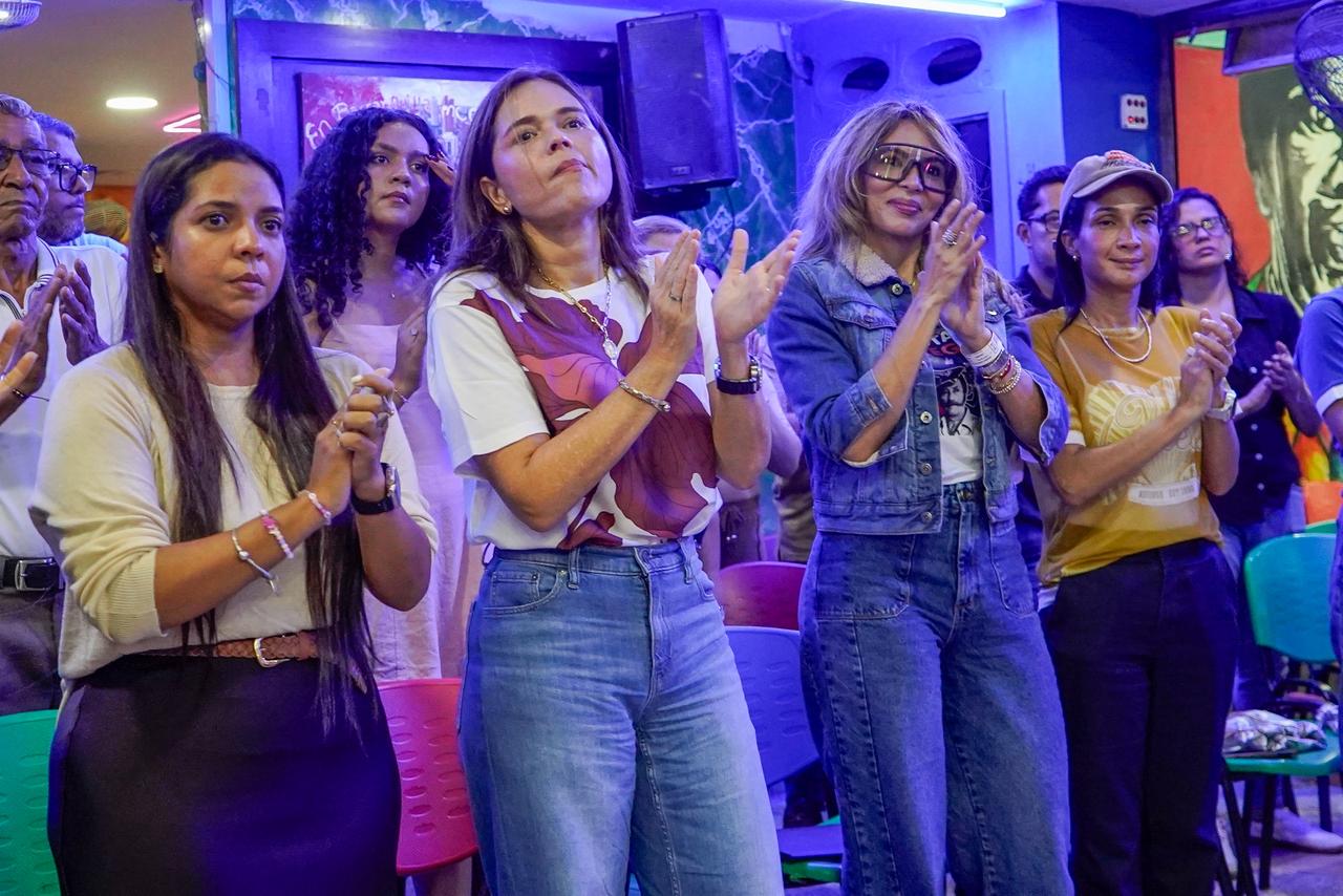 Anamilé Madera, María Teresa Fernández, Ana María Aljure y Angie Criales durante el homenaje.