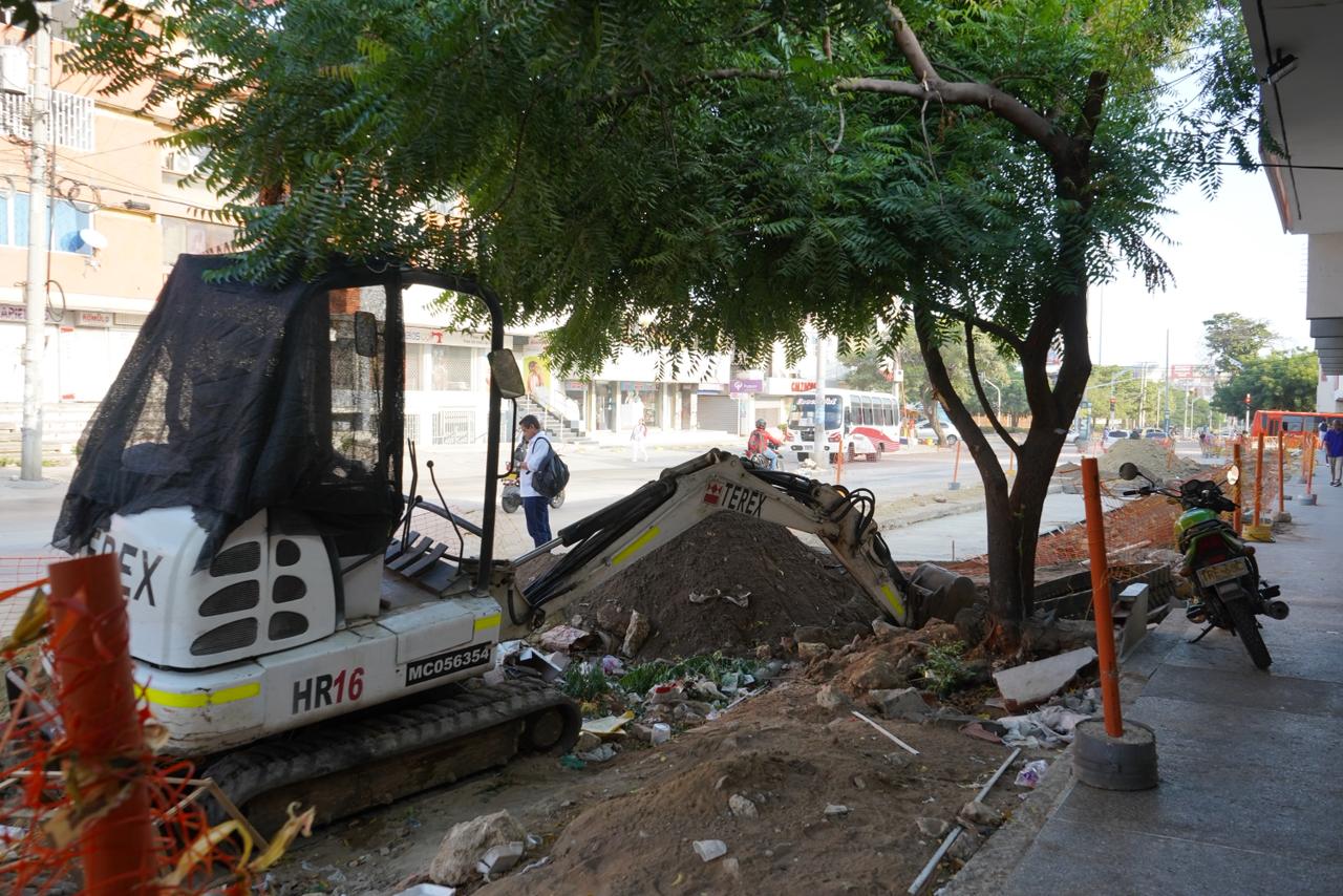 Entre carreras 43 y 44, en la acera occidental, no han iniciado las obras