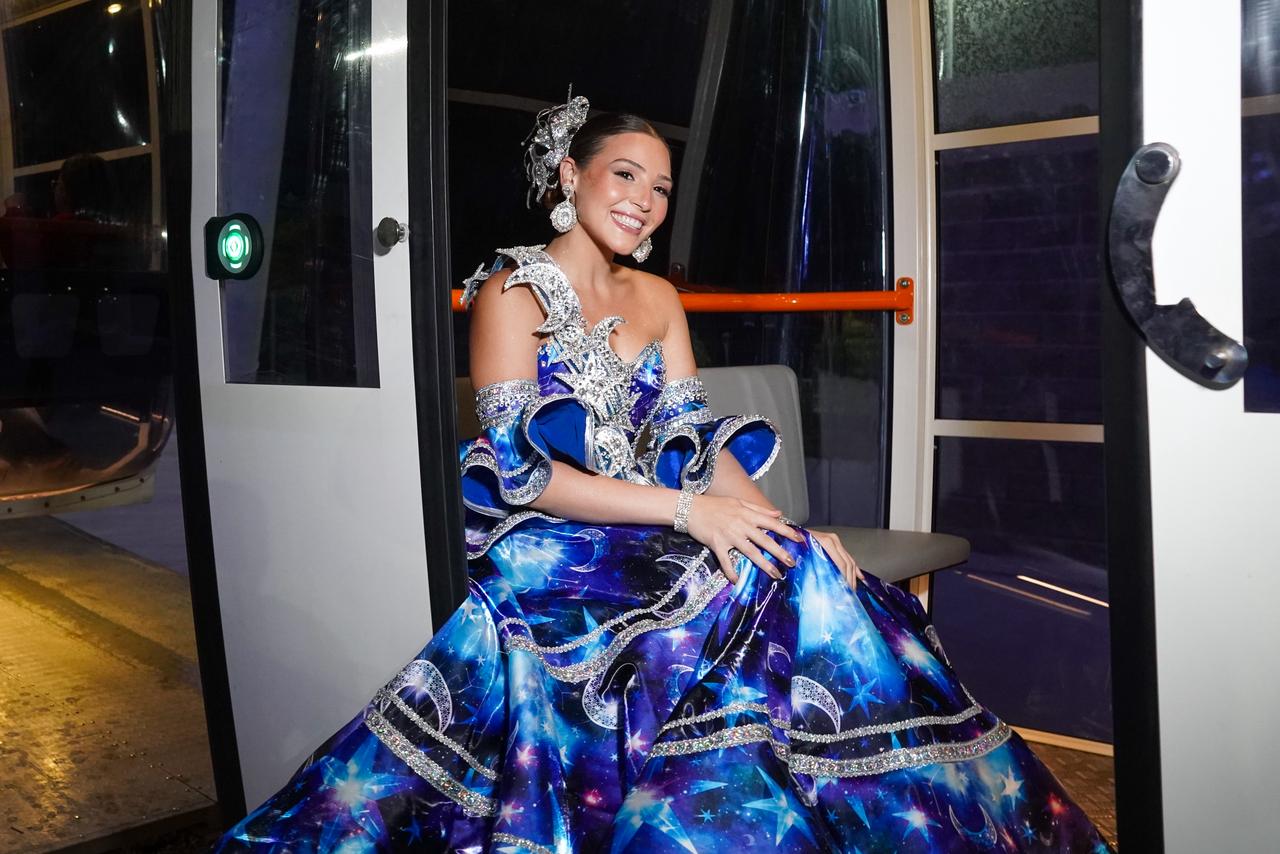 La Reina Michelle, una de las primeras en subirse a la noria