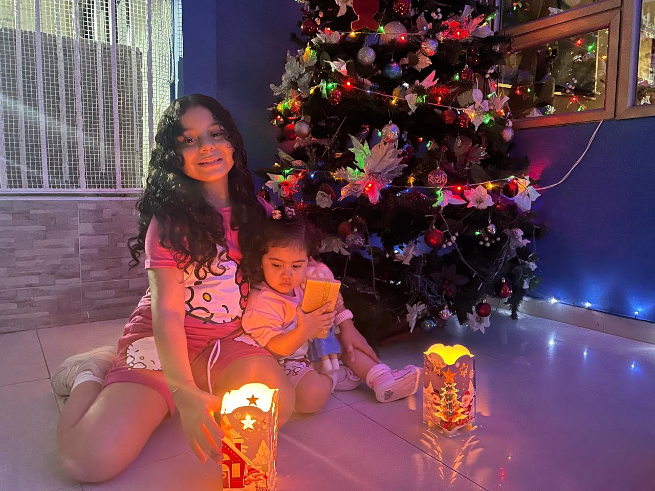 Gabriela Zúñiga y Isabella Rua.