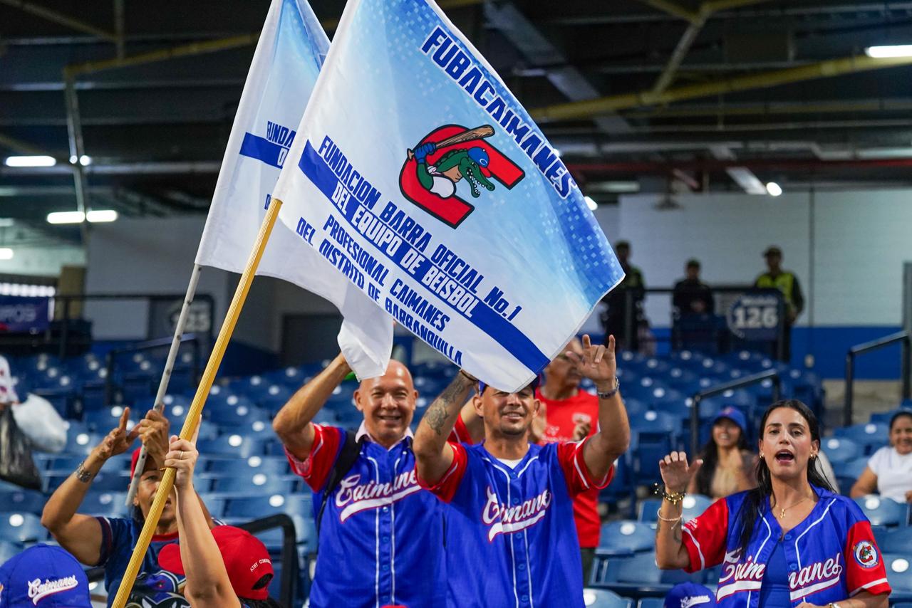 Caimanes celebrando en casa.