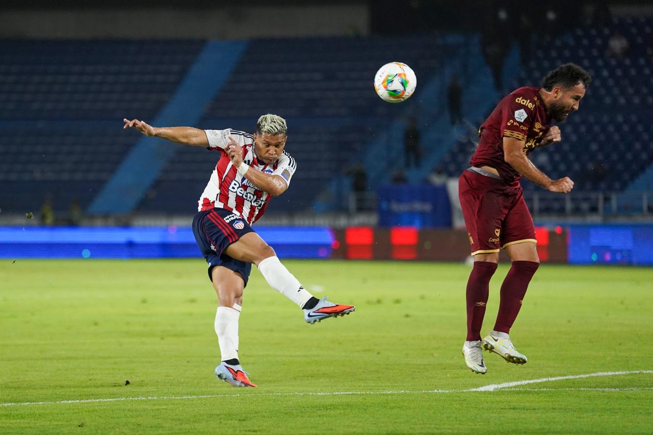 Teófilo Gutiérrez no pudo desequilibrar en el primer tiempo.