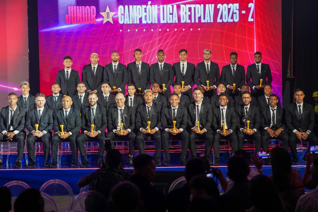 Plantilla campeona de la estrella 11.