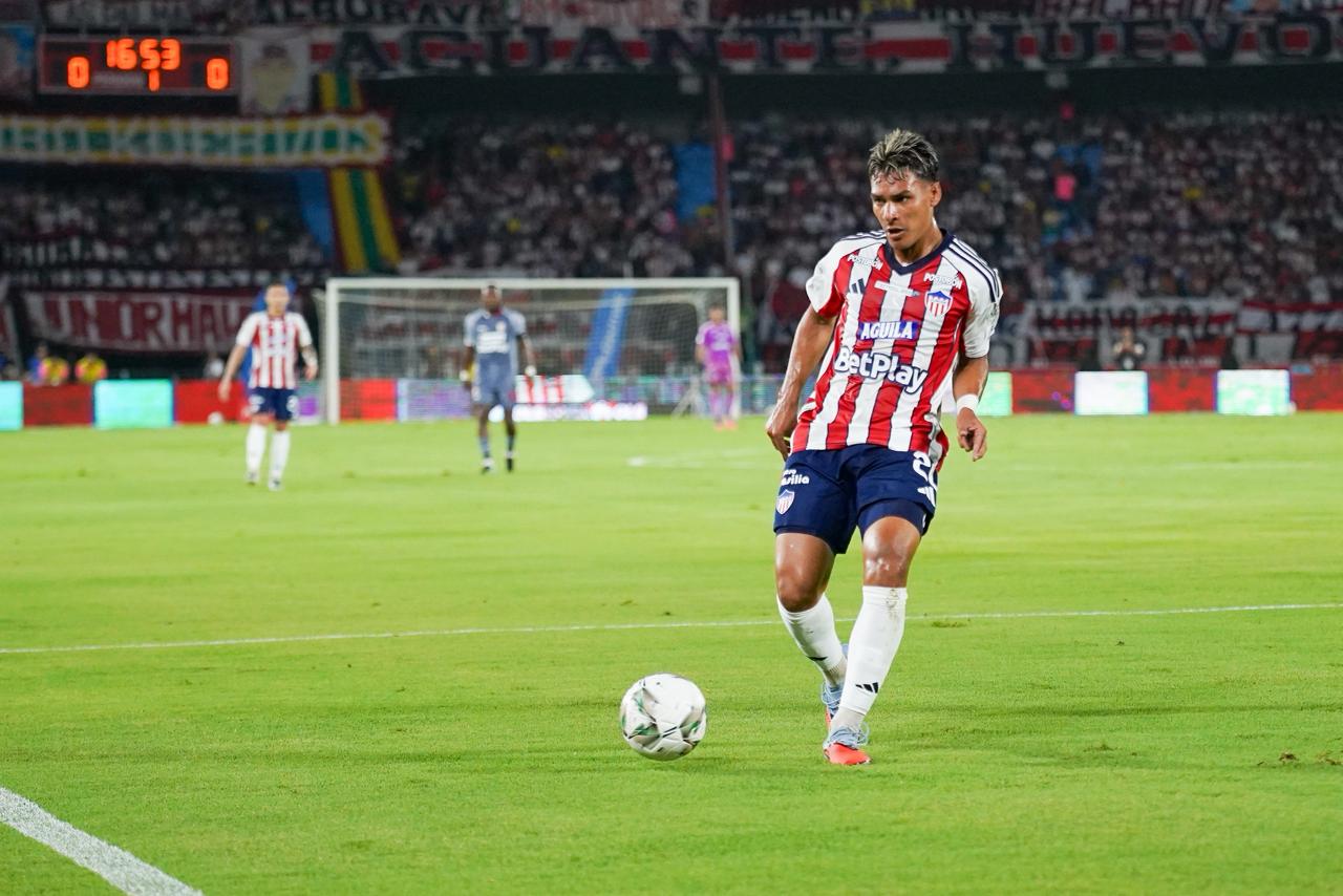 Janneson Sarmiento debutó con Junior. 