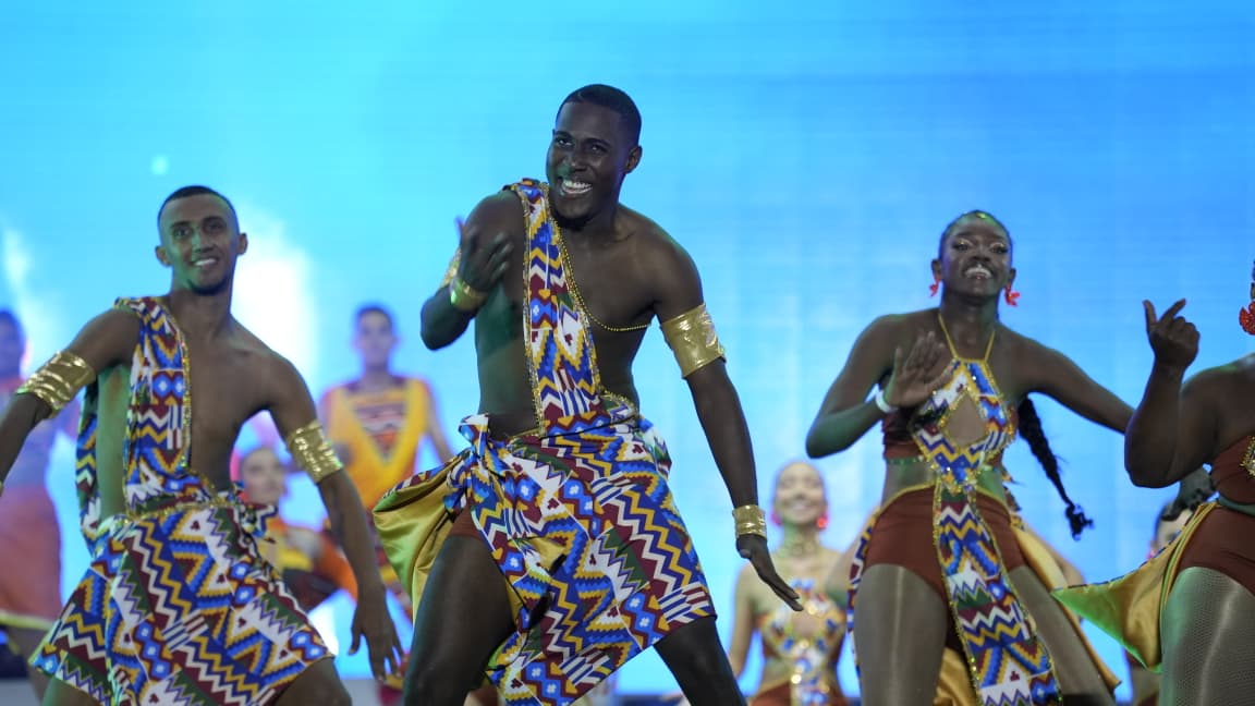 Danza africana en la Lectura del Bando.