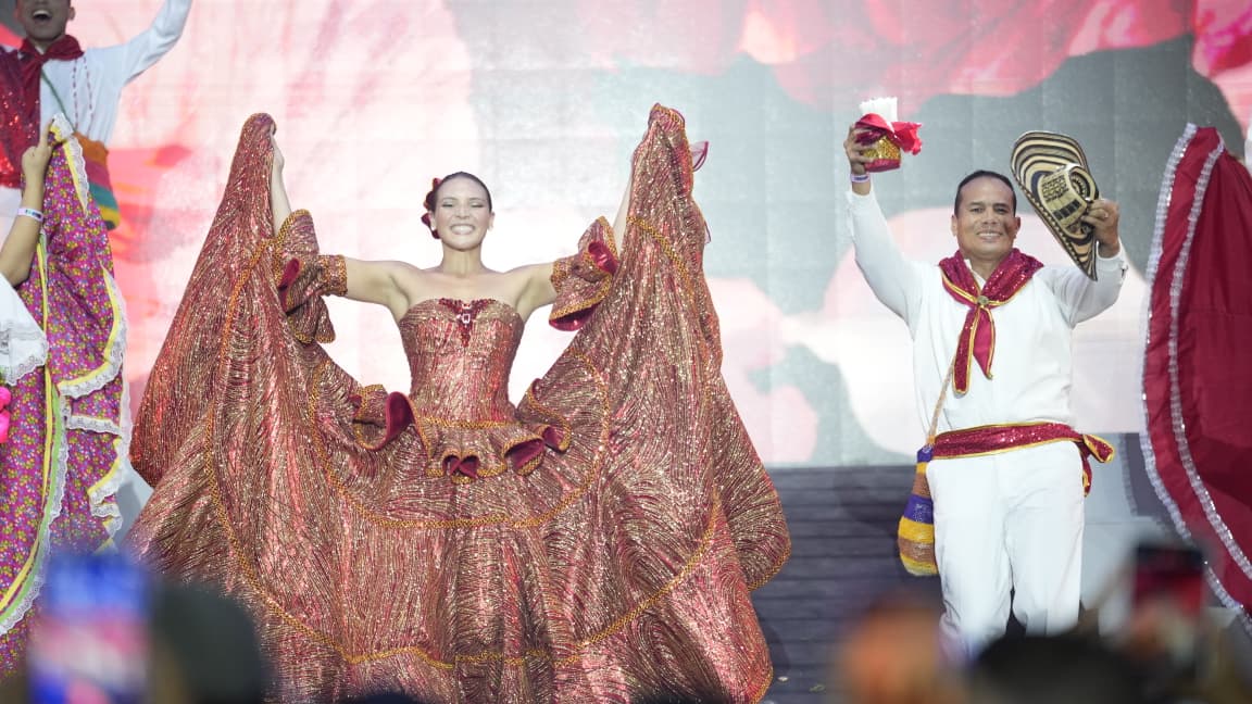 La Reina Michelle Char.