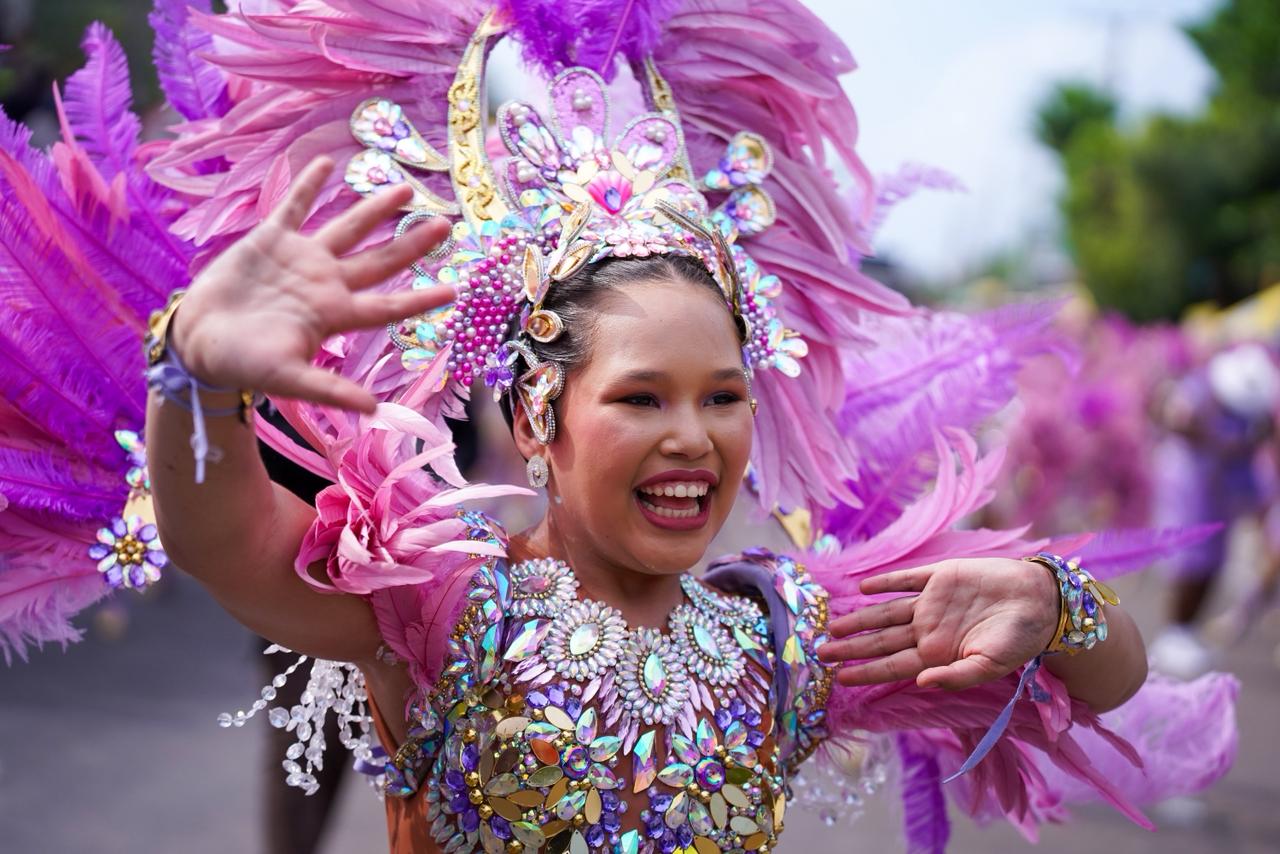 Ashley Gómez, Reina Infantil del Carnaval de la 44. 