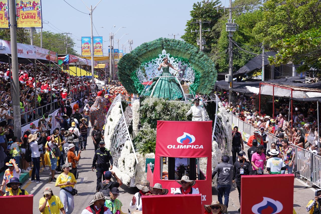Regina Imperatrix, carroza donde iba la Reina del Carnaval 2026, Michelle Char. 