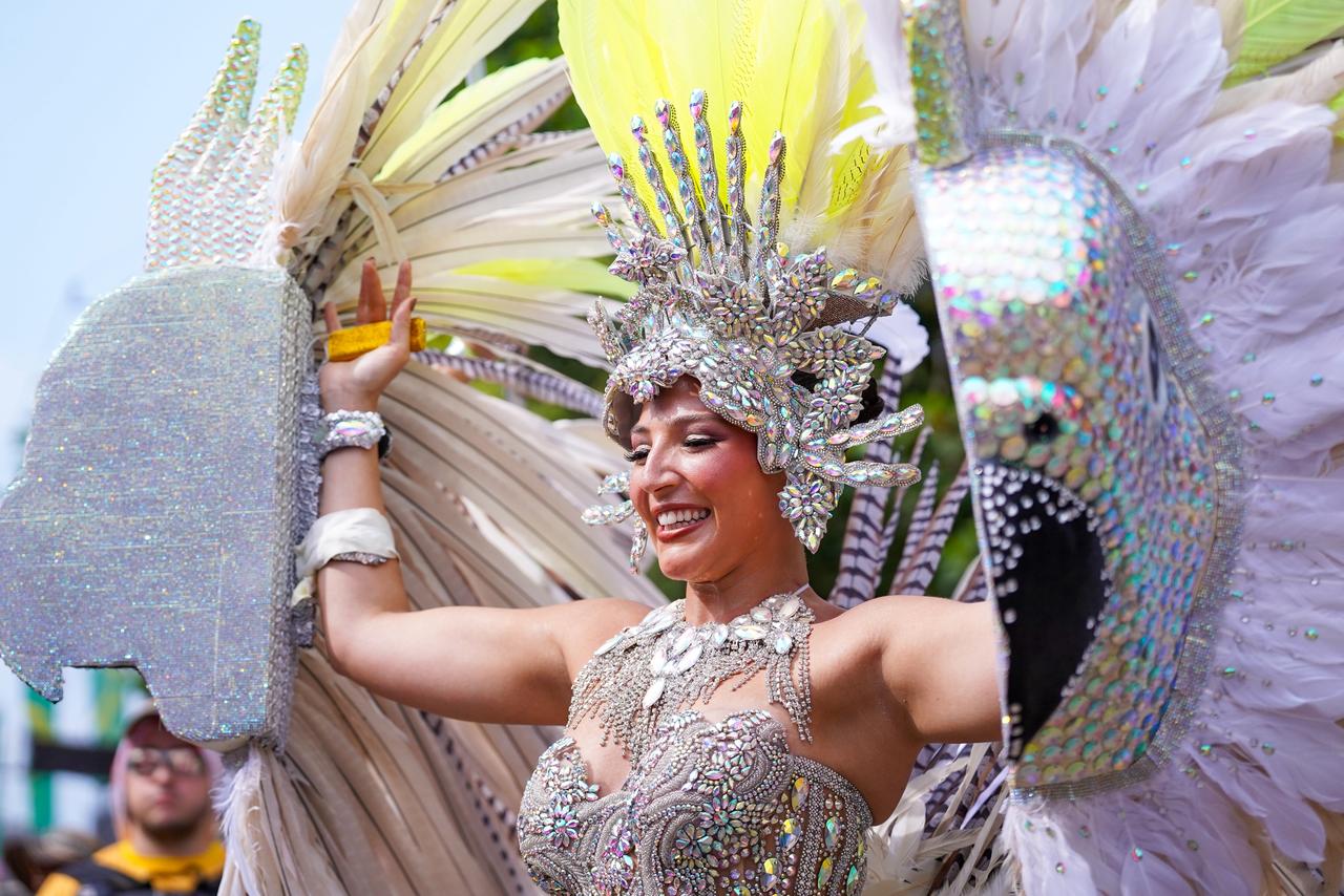 Reina del Carnaval 2026, Michelle Char, en la Gran Parada de Comparsas. 