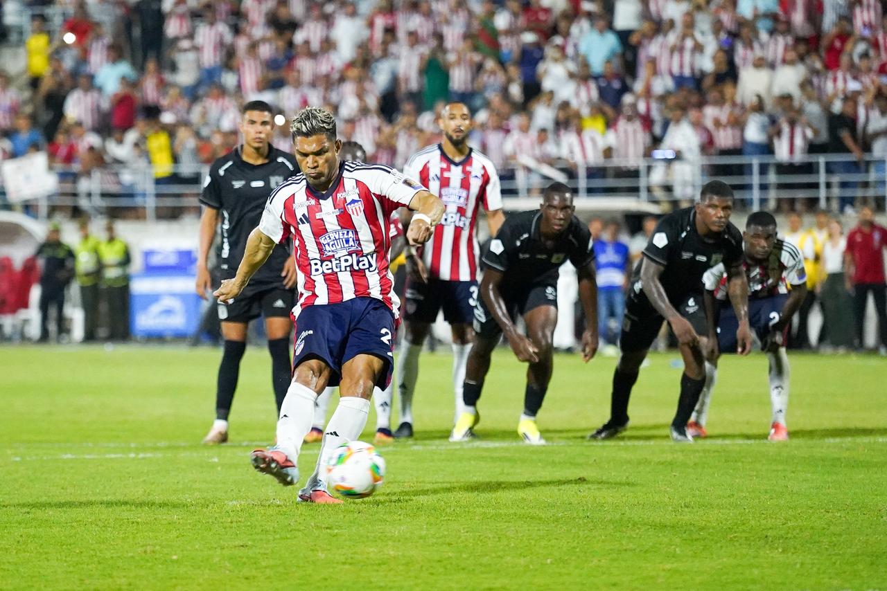 Gol de Teófilo Gutiérrez 