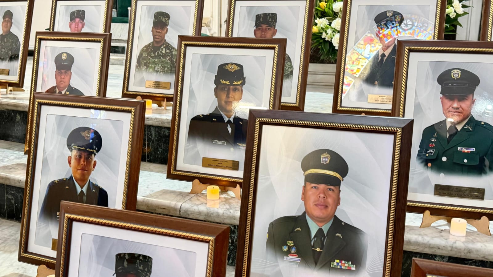 Las fotografías de los víctimas mortales del accidente aéreo en Putumayo. 