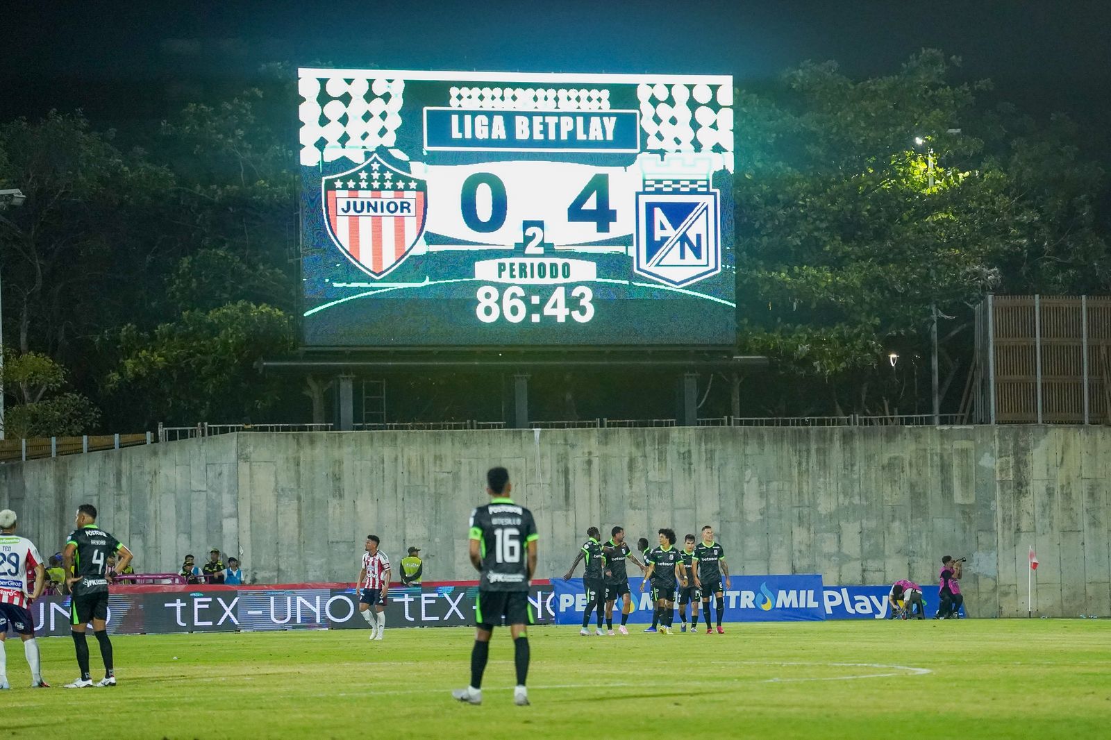 Nacional 4 - Junior 0, una fiesta que terminó en duelo