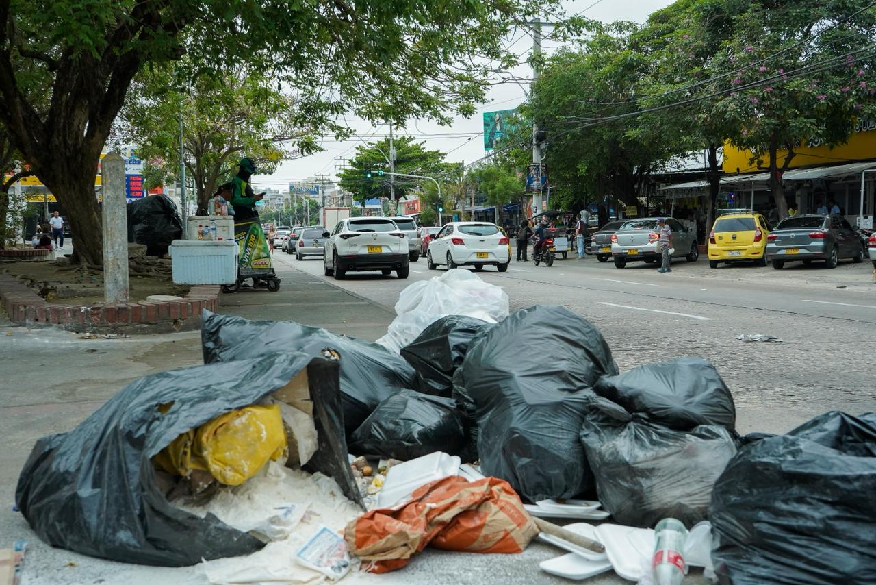 Plazoleta Esthercita Forero convertido en un muladar