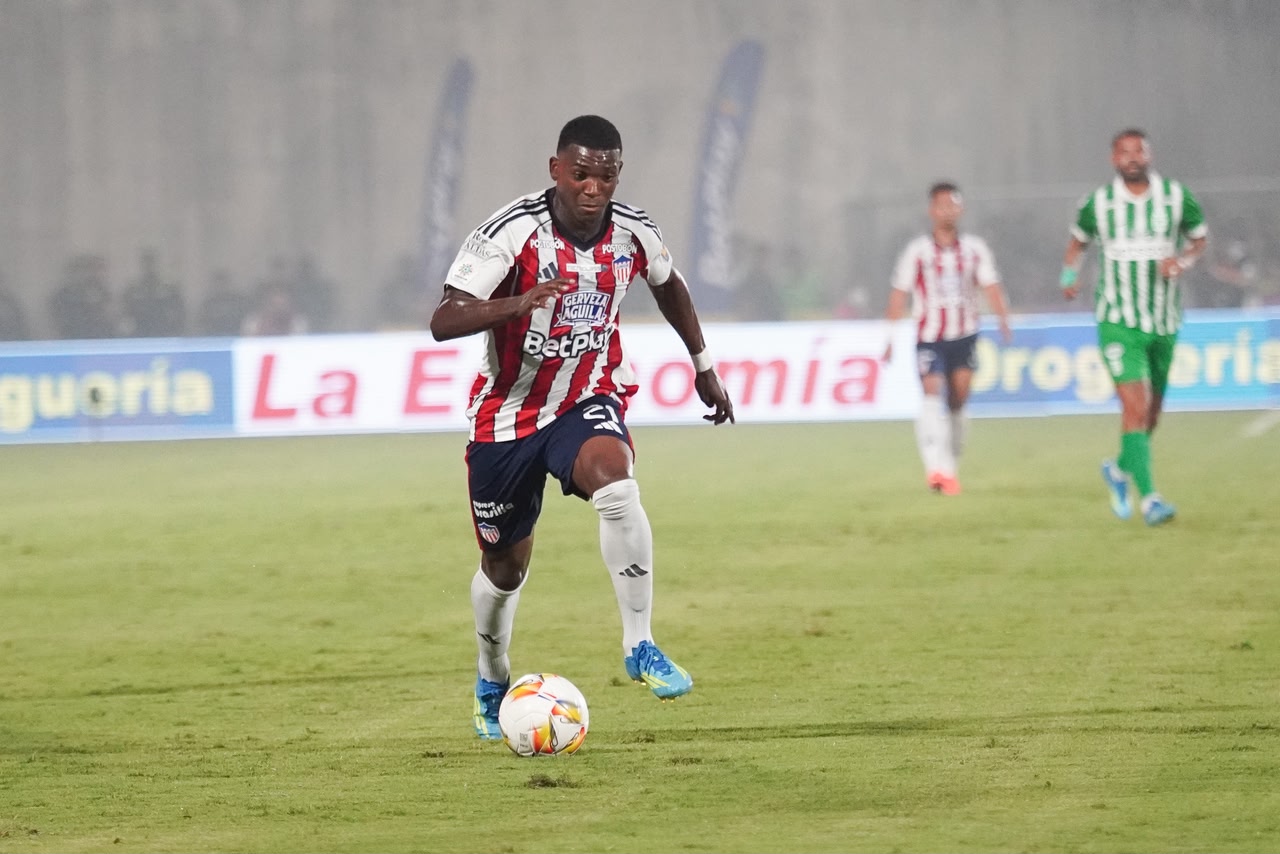 Joel Canchimbo tuvo varias opciones de contragolpe.