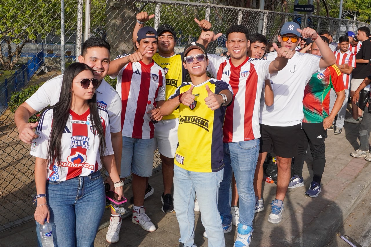 Hinchas de Junior.