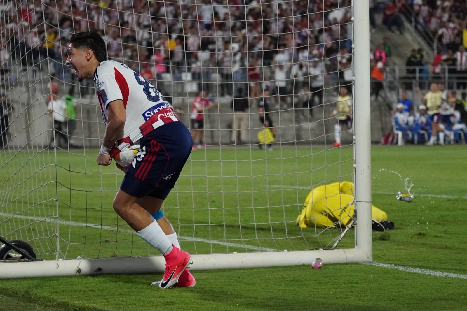 Castrillón volvió a marcar en una final con Junior.