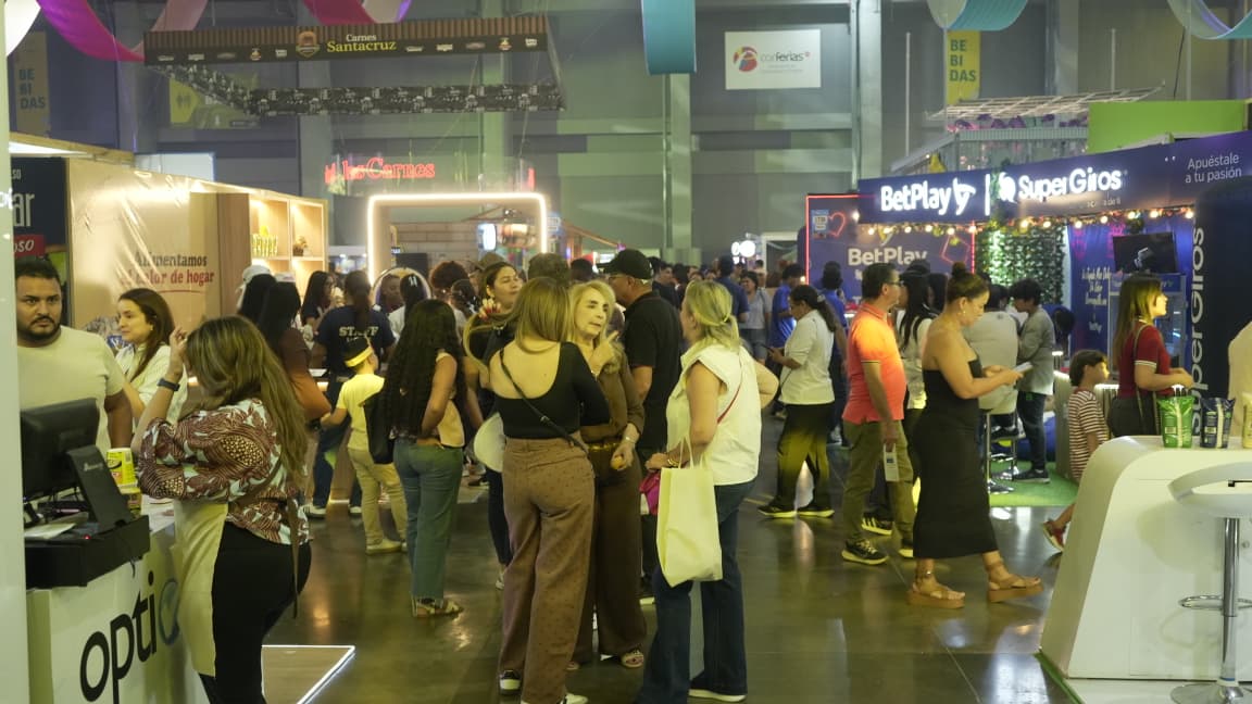 Barranquilleros y turistas se dan cita en la feria gastronómica. 