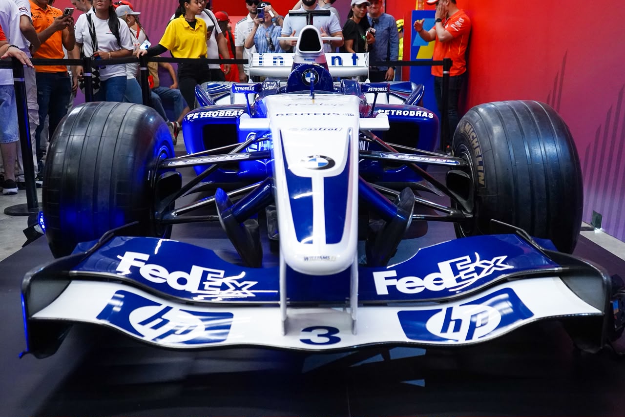 En el Museo Pony, ubicado en el Gran Malecón del Río, se exhibió el Williams FW25.