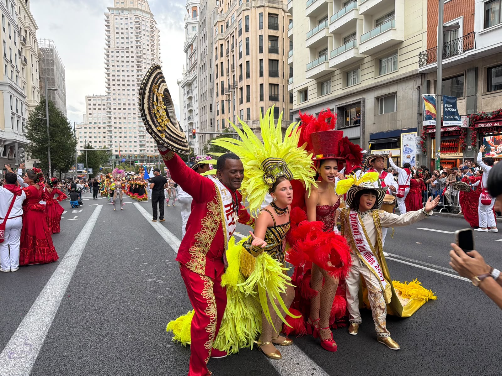 Los Reyes del Carnaval de Barranquilla 2027 en el Desfile de la Hispanidad